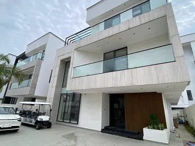 Solid 6 Bedroom Fully Detached Duplex — Lekki, Lagos