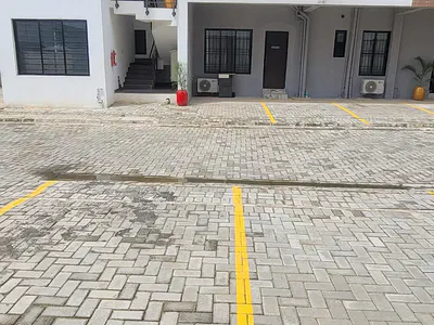 Serviced 3 Bedroom Flat with Excellence Facilities and Boy's Quarters — Ikeja GRA, Ikeja, Lagos