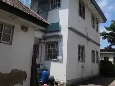 6-Bedroom Detached Duplex with BQ — Yaba, Lagos