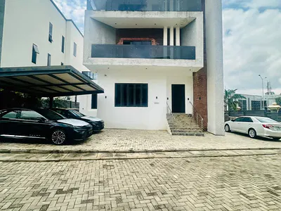 Brand New 5 Bedroom Fully Detached Duplex with a BQ — Wuye, Abuja