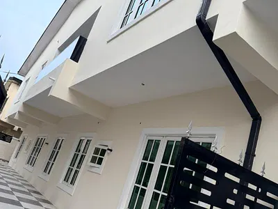 Beautiful Renovated 4 Bedroom Semidetached Duplex with BQ — Ajah, Lagos
