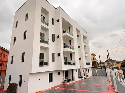 Newly Built 3 Bedroom Block of Flats with BQ — Gbagada Estate, Gbagada, Lagos