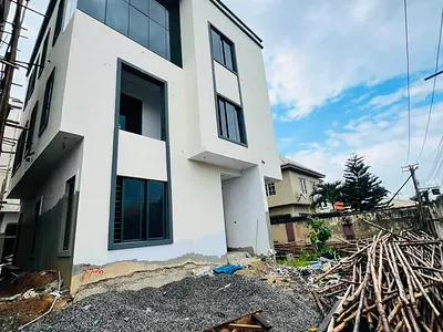 Luxury 5 Bedroom Detached Duplex + Pool & Cinema — Ikeja, Lagos