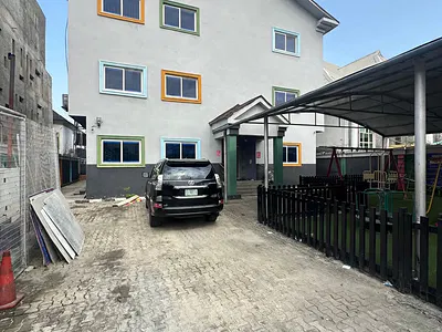 7 Bedroom Detached House in 744 SQM Space — Perfect for Residential or Commercial Purpose - Hospital, School, Osapa, Lekki, Lagos