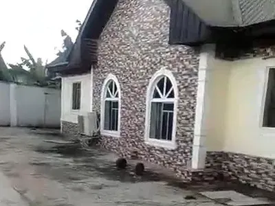 5 Masters Bedrooms Bungalow with Security Post 100FT by 100FT Land — Irhirhi Road, Off Airport Road GRA, Benin, Oredo, Edo