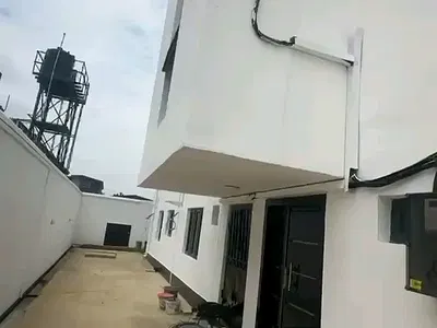 A Nicely Remodeled and Standard Miniflat, Upstairs — Anthony, Maryland, Lagos