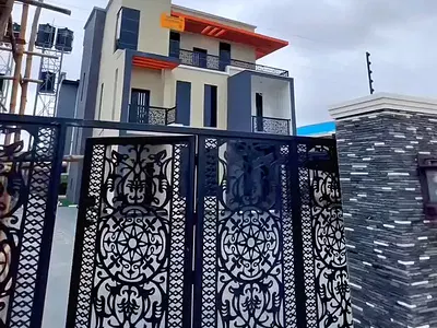 Fabulous 5 Bedroom Detached Duplex with BQ in an Estate — Apo Resettlement, Apo, Abuja