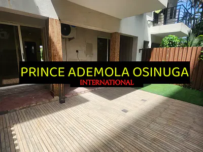 Private/ Luxury 4 Bedroom Townhouse Styled, Pool, BQ, Back Outdoor Space — Off Banana Island Road, Ikoyi, Lagos