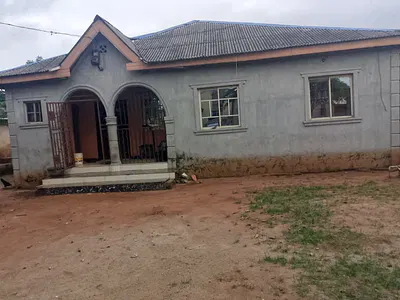 4 Bedroom Flat with 2 Shops — Owode Idiroko Road, Sango Ota, Ogun