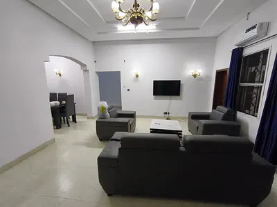 3 Bedrooms Flat, with BQ. All Room En Suite — Off Isaac John, Ikeja GRA, Ikeja, Lagos