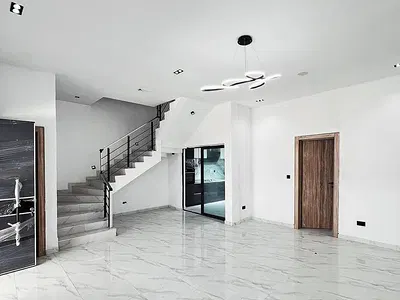 Luxury 4 Bedroom Terraced Duplex with Excellent Facility — Lekki, Lagos