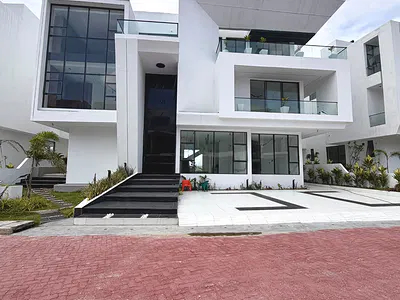 5 Bedroom Detached Smart House — Lekki, Lagos