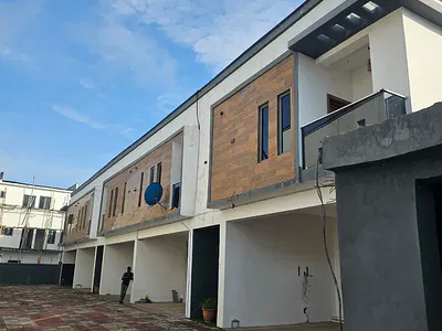 Luxurious 4-Bedrooms Terraced Duplex with BQ — Lekki, Lagos