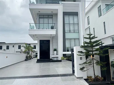 5 Bedroom Fully Detached Duplex — Lekki, Lagos