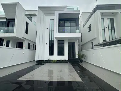 5 Bedrooms Fully Detached Duplex with BQ Swimming Pool and Cinema — Lekki, Lagos