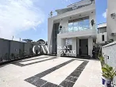 5-Bedroom Detached Duplex with BQ — Lekki, Lagos