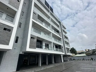 5 Bedroom Penthouse with Study Room and Cinema — Ikoyi, Lagos