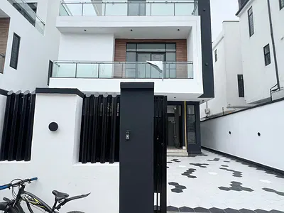 Luxury Contemporary 5-Bedroom Fully Detached Duplex + BQ+ Pool — Chevron Toll Gate, Lekki, Lagos