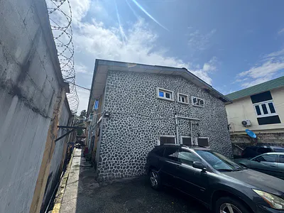 Standard 4bedroom Detached House with 2unit 2bedroom and a Three Bed — Surulere, Lagos