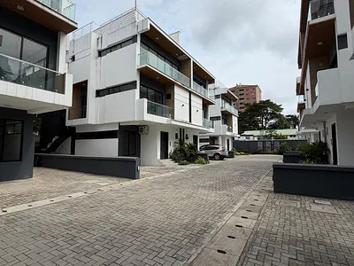 4-Bedroom Detached Duplex with Swimming Pool — Ikoyi, Lagos