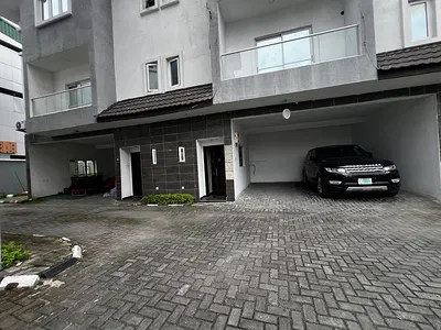 Spacious 3 Bedroom Terraced House with a Room BQ — Lekki, Lagos