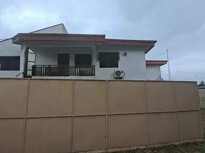 6 Bedroom House on About 600SM — Off Government House Road, Ibadan North, Oyo