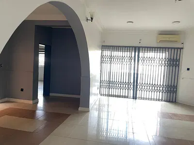 3 Bedroom Apartment in a Flood Free Environment — Ikoyi, Lagos