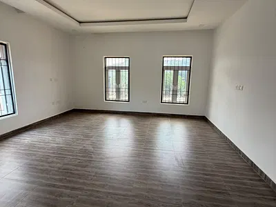 6 Bedroom Detached Duplex with Swimming Pool — Guzape District, Abuja