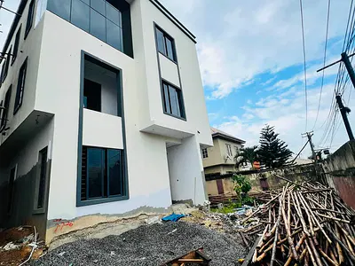 5 Bedroom Detached Duplex with Pool — Ikeja, Lagos