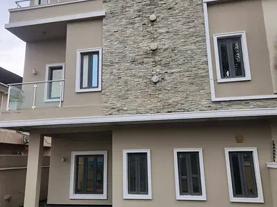 5 Bedroom Semi-Detached House — Lekki, Lagos