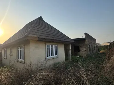 Uncompleted 3-Bedroom Bungalow with Boys' Quarters — Akala Expressway, Ibadan, Oyo