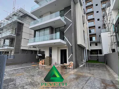 Contemporary 6 Bedroom Fully Detached Duplex + BQ, Pool, Cinema — Ikoyi, Lagos