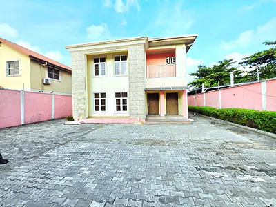 6 Bedroom Detached House — Lekki Right, Lekki, Lagos