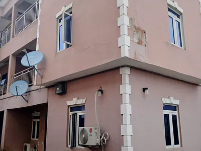 Luxurious 2 Bedroom Apartment Upstairs and Downstairs — Container Awoyaya Ibeju Lekki Lagos, Ibeju Lekki, Lagos