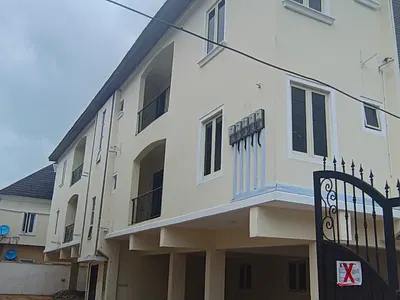Beautiful 3 Bedroom Flat Upstairs — Lekki, Lagos