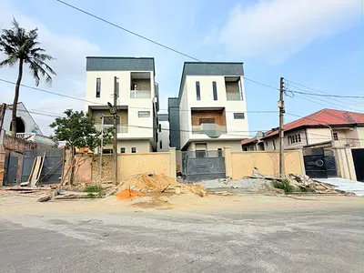 5 Bedroom Fully Detached Duplex — Magodo, Lagos