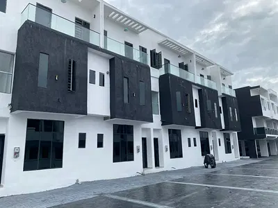 3 Bedrooms Luxury Terraced Homes — Off Orchid Road, by Eleganza Bus-Stop, Lekki, Lagos