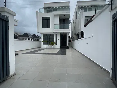 5 Bedroom Fully Detached Duplex — Lekki, Lagos