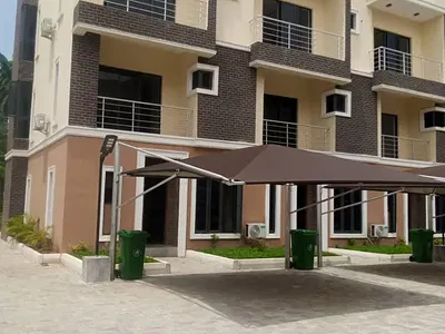 4-Bedroom Detached Duplex with BQ, Serviced — Ikoyi, Lagos