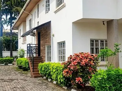 Well Spacious 3 Units of Flats — Parkview, Ikoyi, Lagos
