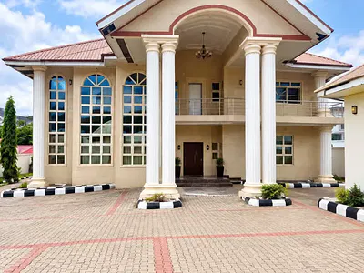 5 Bedroom Detached Duplex with Swimming Pool — Maitama District, Abuja