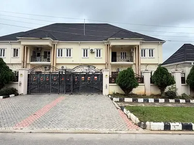 6 Bedroom Semi-Detached Duplex with BQ — NNPC, Guzape District, Abuja