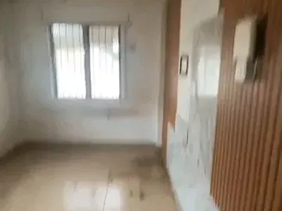 Neatly Used, Spacious and Standard *3 Bedroom Flat — Shomolu, Lagos