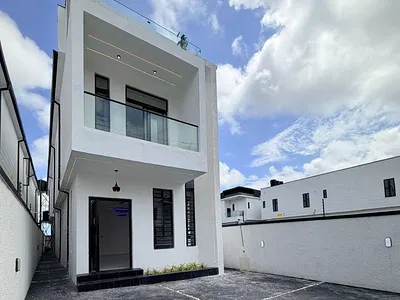 5 Bedroom Detached Duplex with BQ & Swimming Pool — Ajah, Lagos