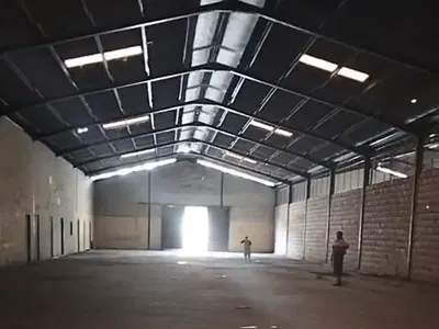 1,125SQM Warehouse Along Oshodi Apapa Express Rd — Along Apapa Oshodi Express by Five Star Bus Stop., Oshodi, Lagos