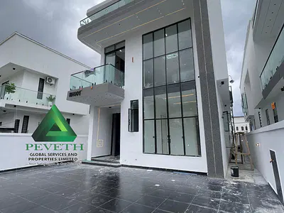 Luxury 5 Bedroom Fully Detached Duplex + BQ, Swimming Pool — Chevron, Lekki, Lagos