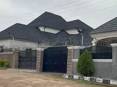 4 Bedroom Detached Duplex with Penthouse — T-Pumpy Estate, Lugbe District, Abuja