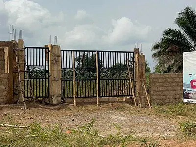 Land Perfect for Investment Facing the Major Road — Ibadan, Oyo