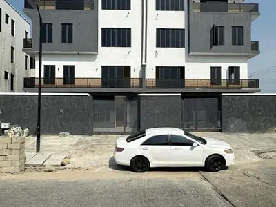 6 Bedroom Detached Duplex — Lekki, Lagos