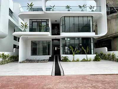 5 Bedroom Detached Duplex with Swimming Pool — Osapa, Lekki, Lagos